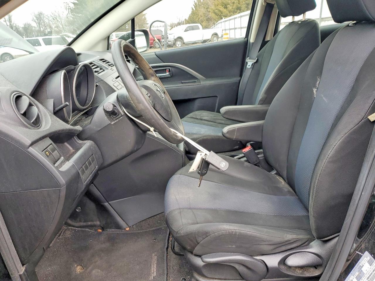 2014 Mazda 5 Sport