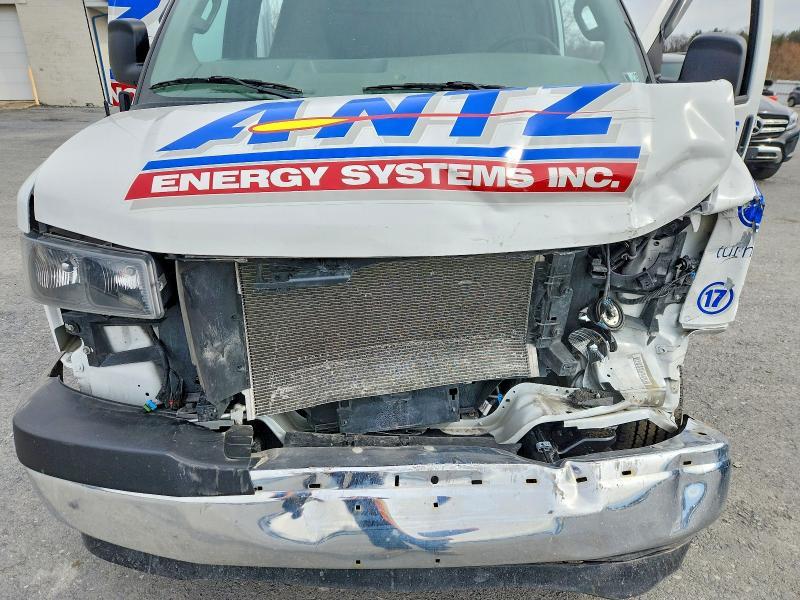 2024 Chev Express G2500