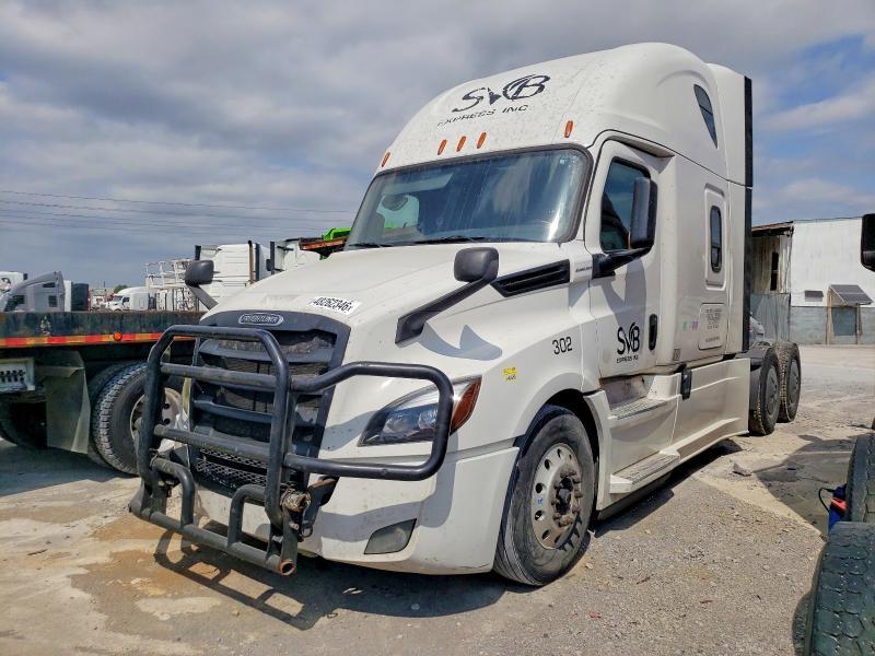 2020 Freigliner 2020 Freightliner Cascadia 126 Semi Truck