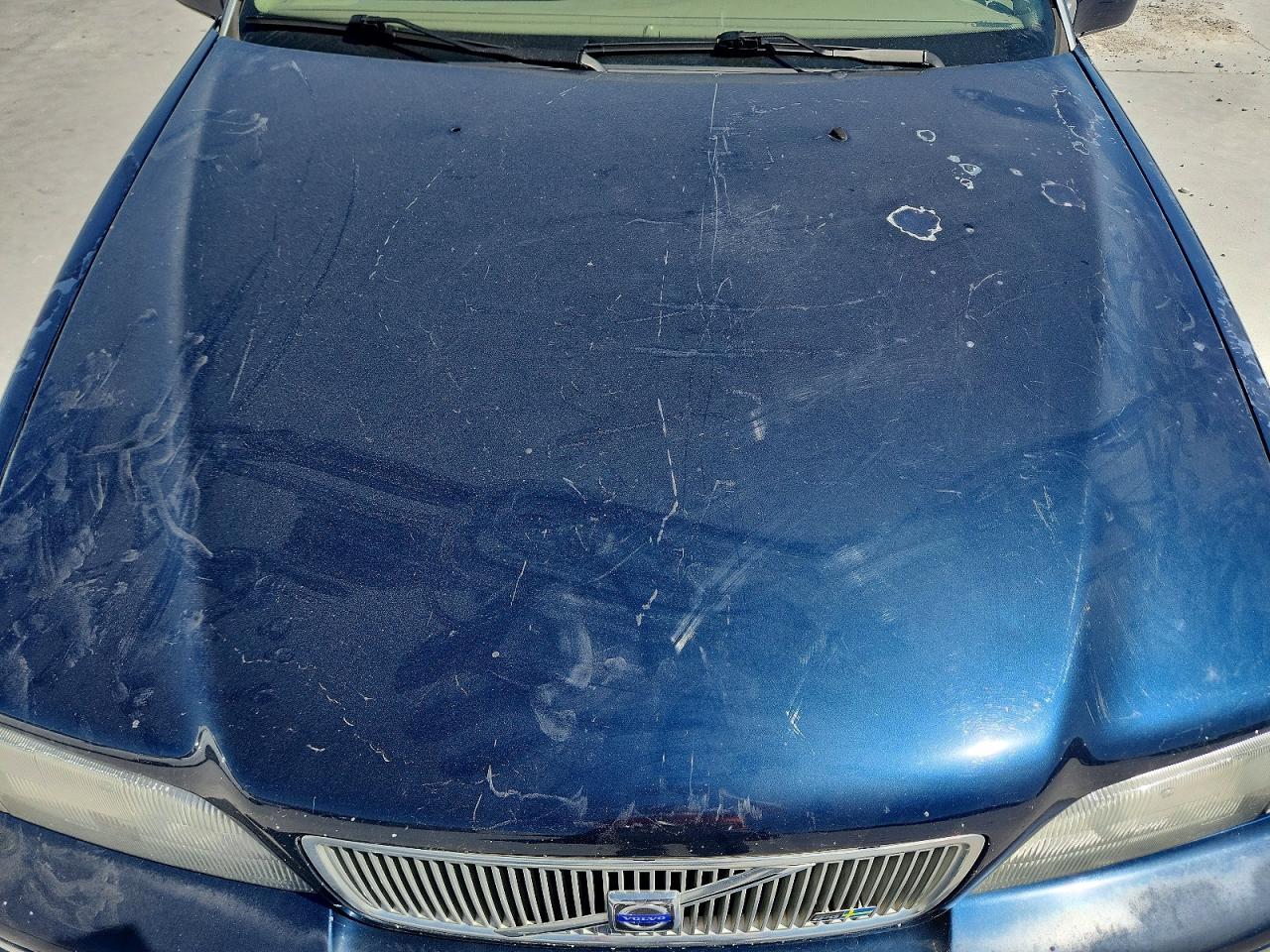 2000 Volvo S70 Base