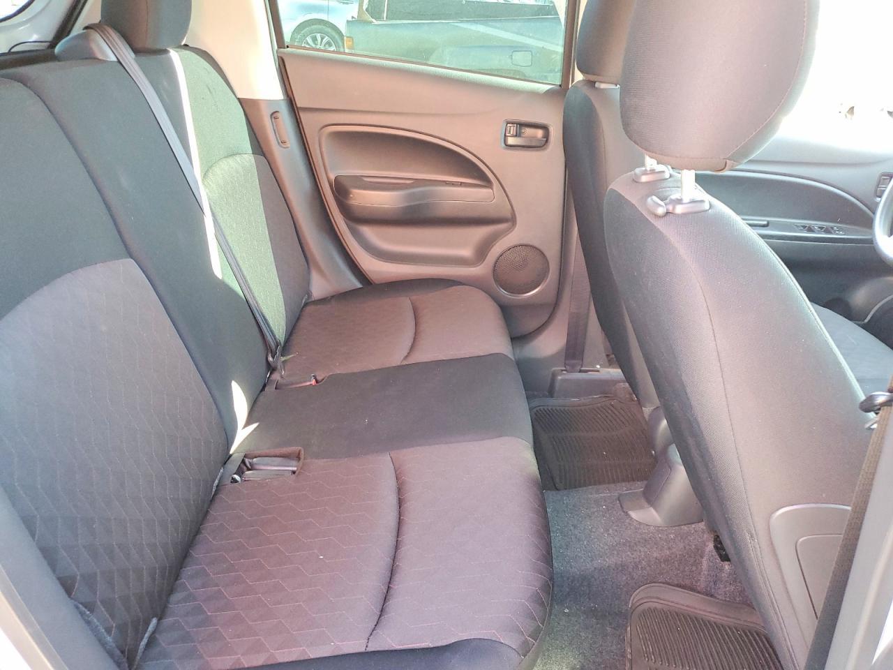 2024 Mitsubishi Mirage es