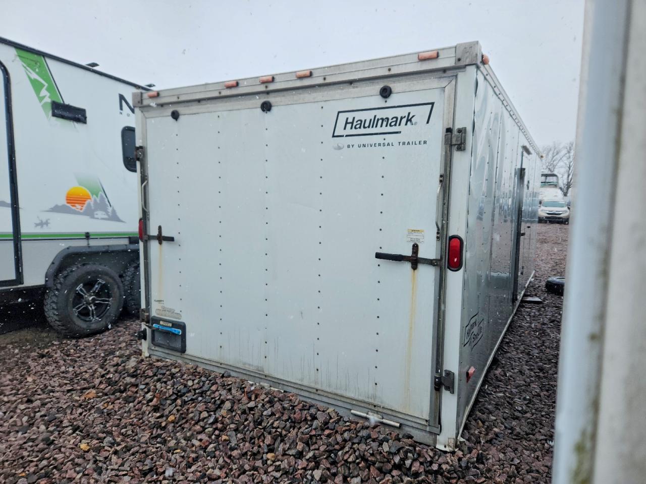 2006 Haulmark Enclosed Snowmobile Trailer