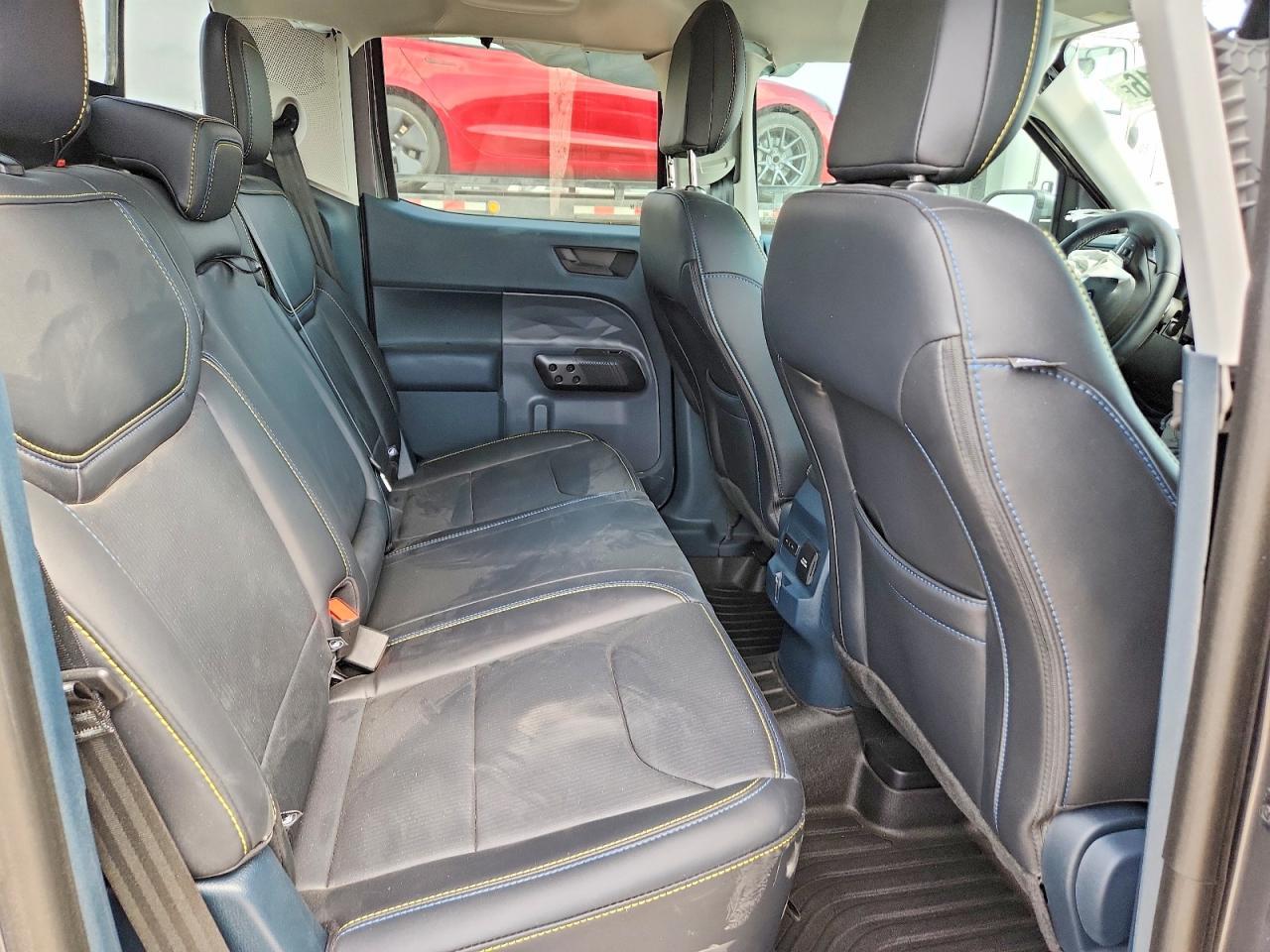 2025 Ford Maverick LOBO-Premium