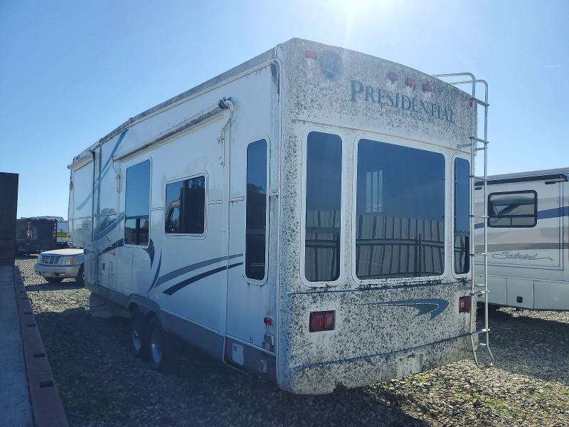 2006 Holiday Presidential Camper