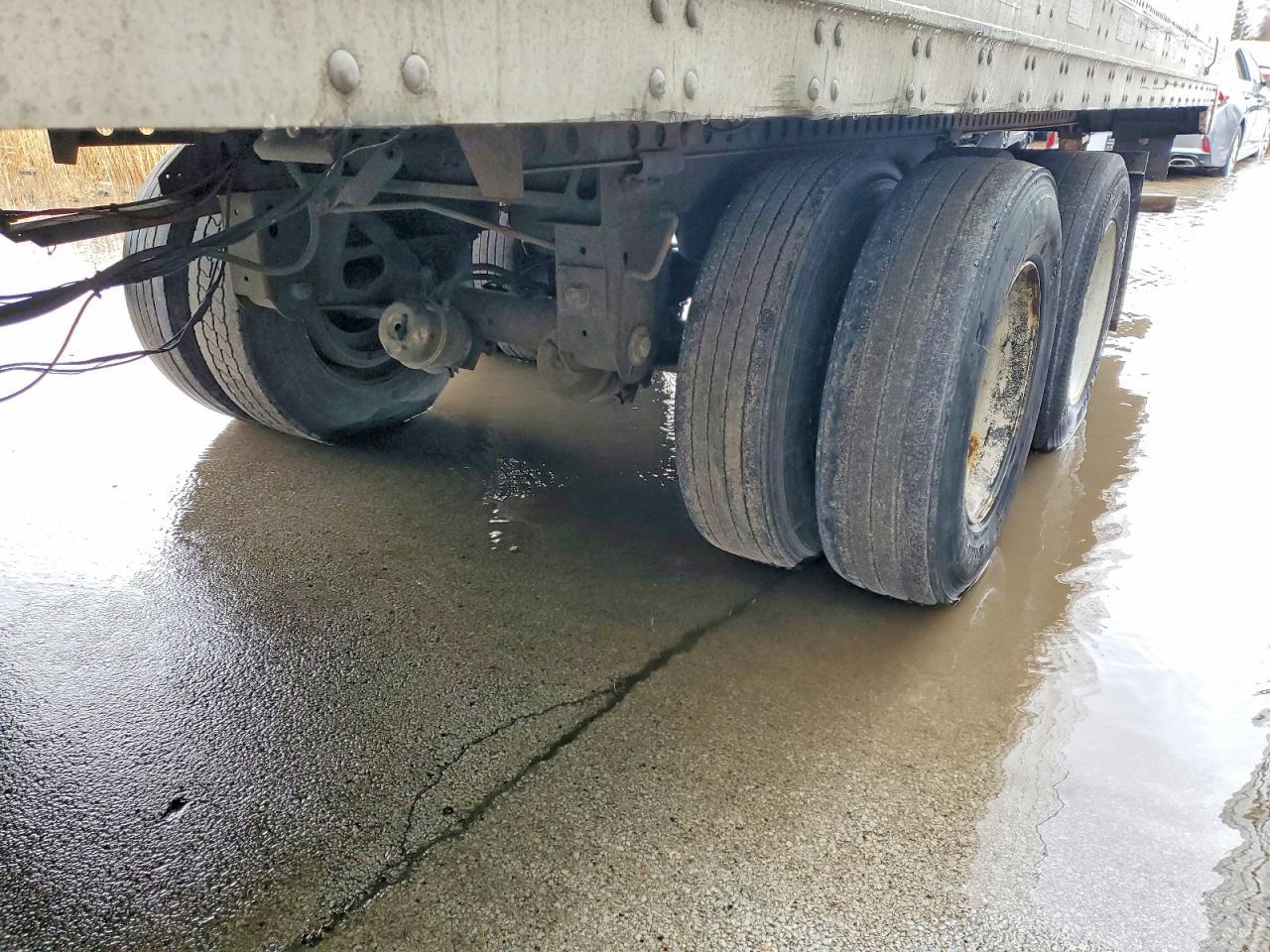 2014 Stoughton DRY Van Trailer