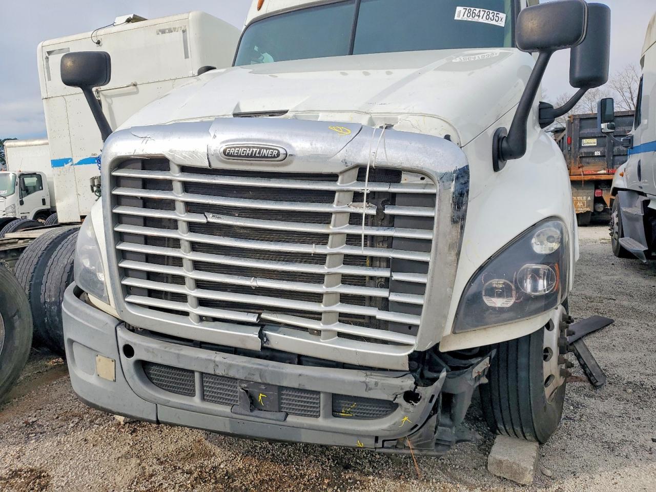 2019 Freightliner Cascadia 125 Semi Truck