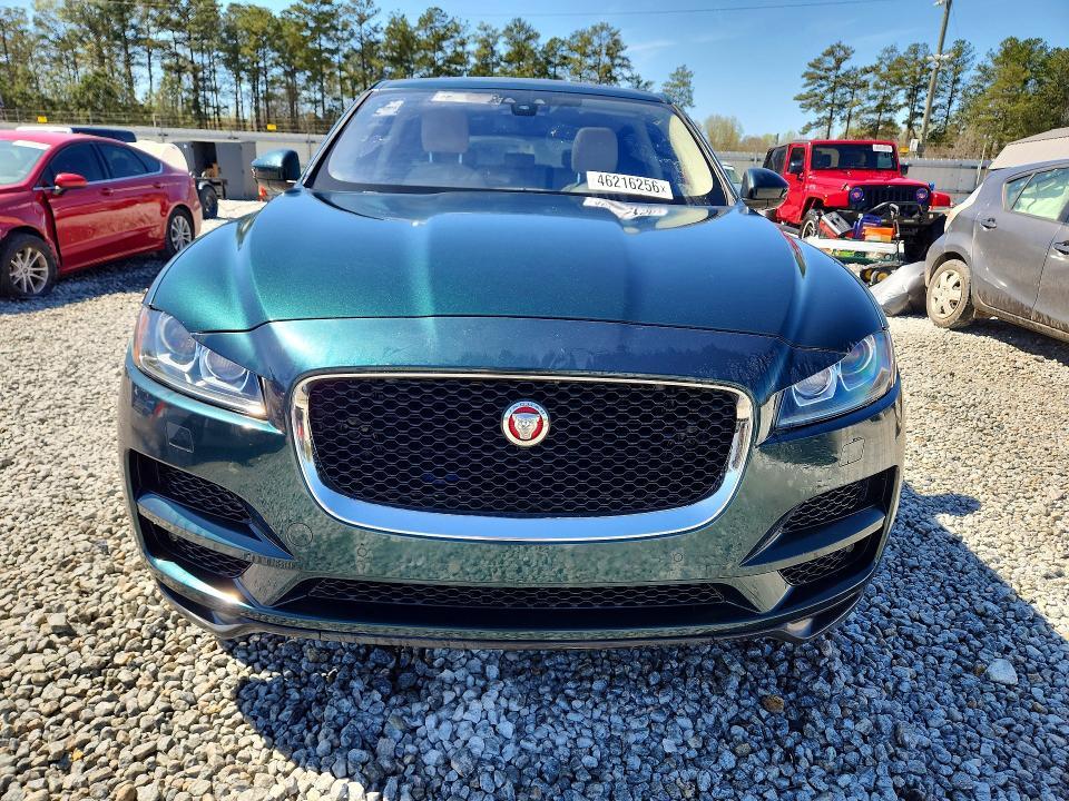 2017 Jaguar F-pace Premium