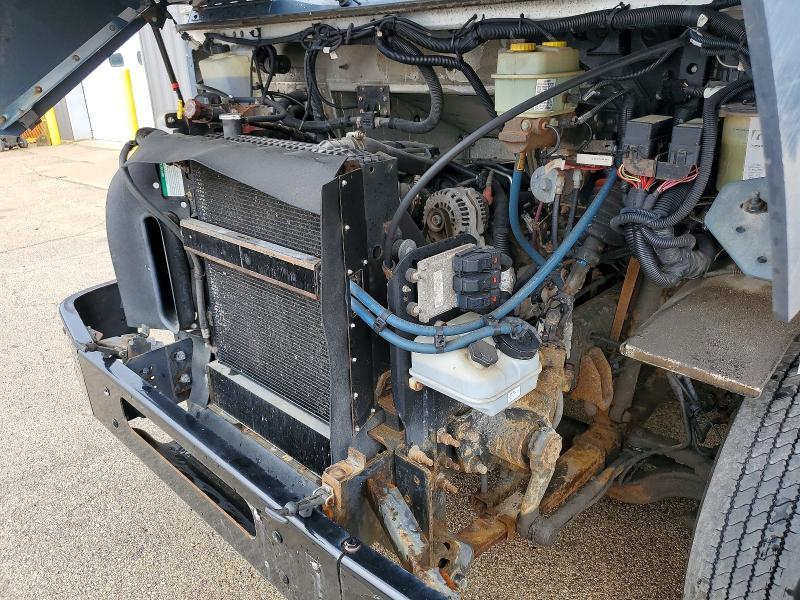 2020 Freightliner MT45G Chassis Delivery Truck