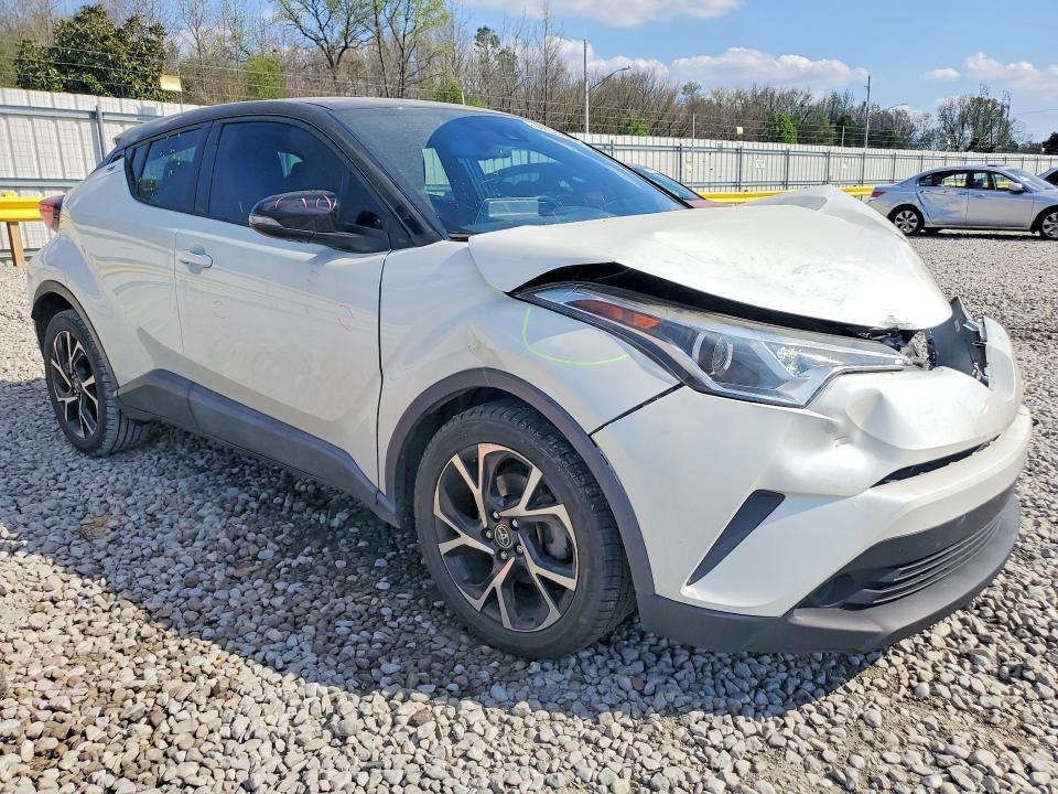 2019 Toyota C-hr xle