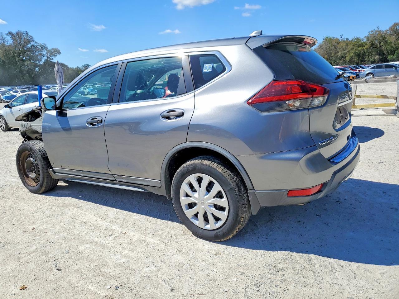 2018 Nissan Rogue s
