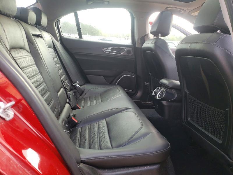 2018 Alfa Romeo Giulia ti Q4