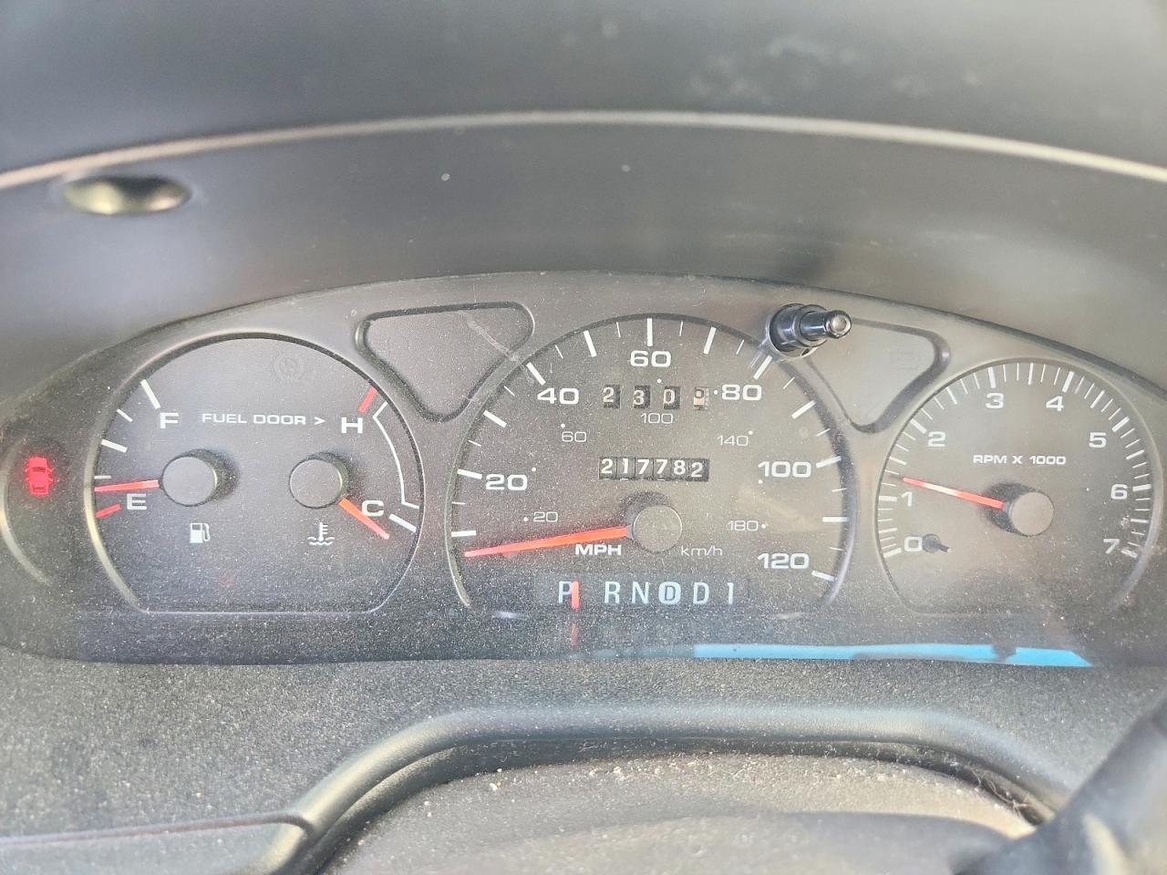 2002 Ford Taurus se