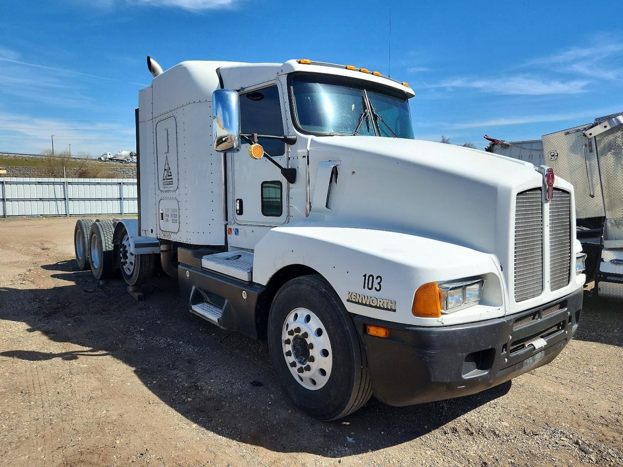 2007 Kenworth T660 Semi Truck