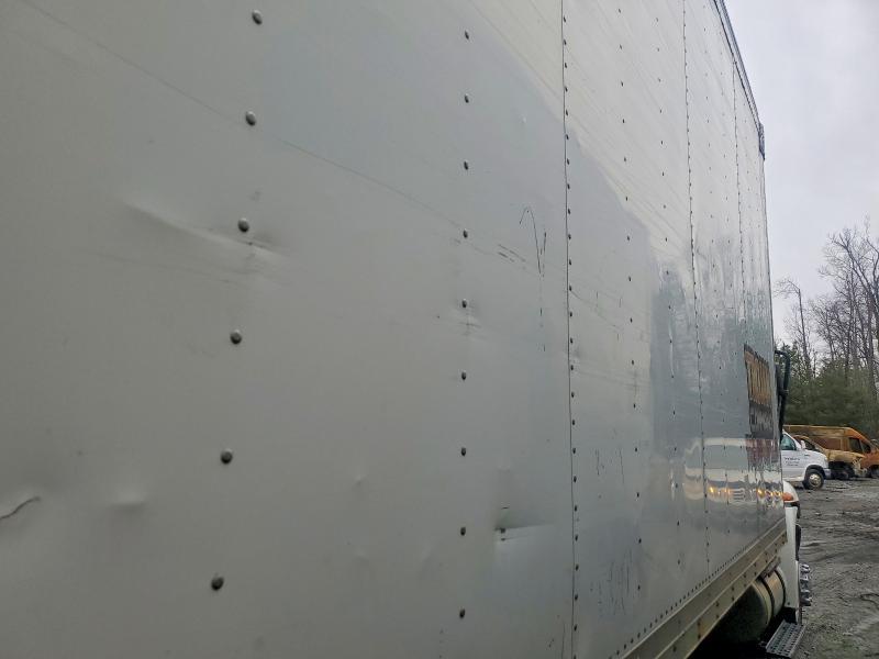 2015 International 4300 BOX Truck