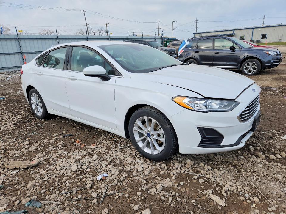 2020 Ford Fusion se