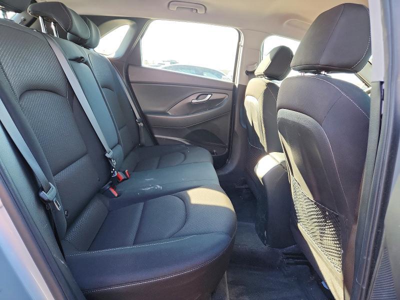 2020 Hyundai Elantra gt Base