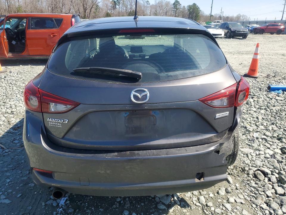 2018 Mazda 3 Sport