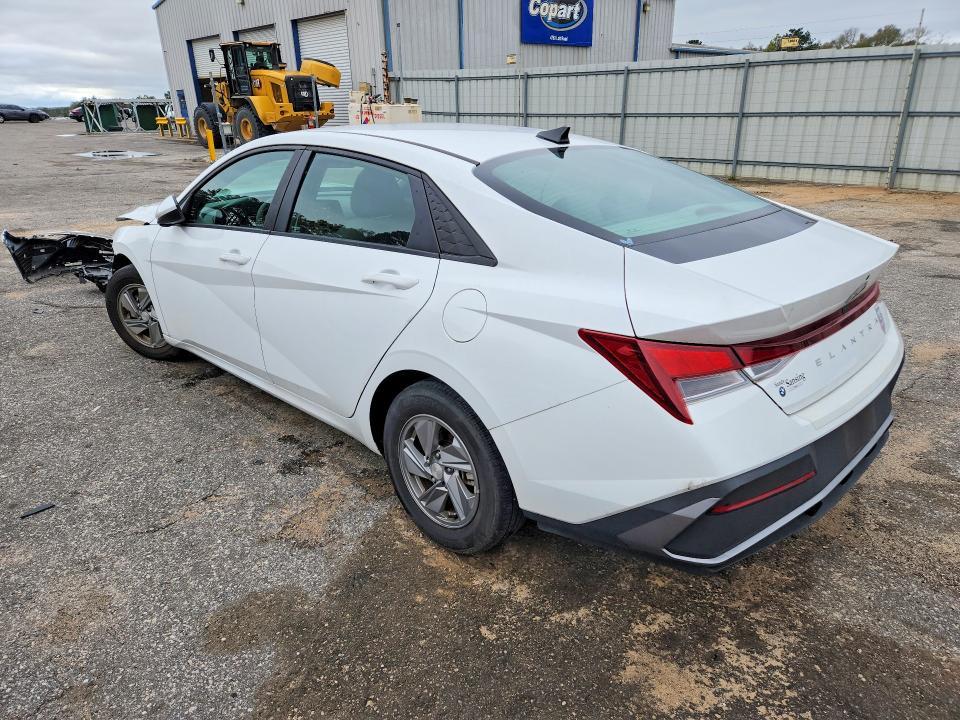 2024 Hyundai Elantra se