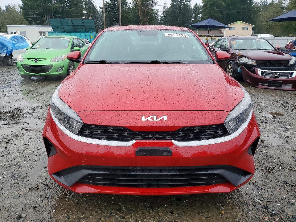 2023 KIA Forte lxs