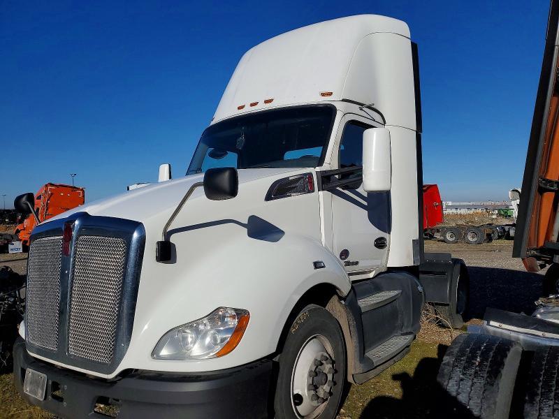 2020 Kenworth Construction T680