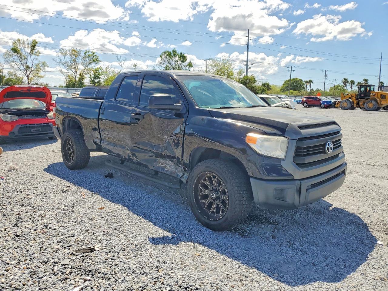 2017 Toyota Tundra SR