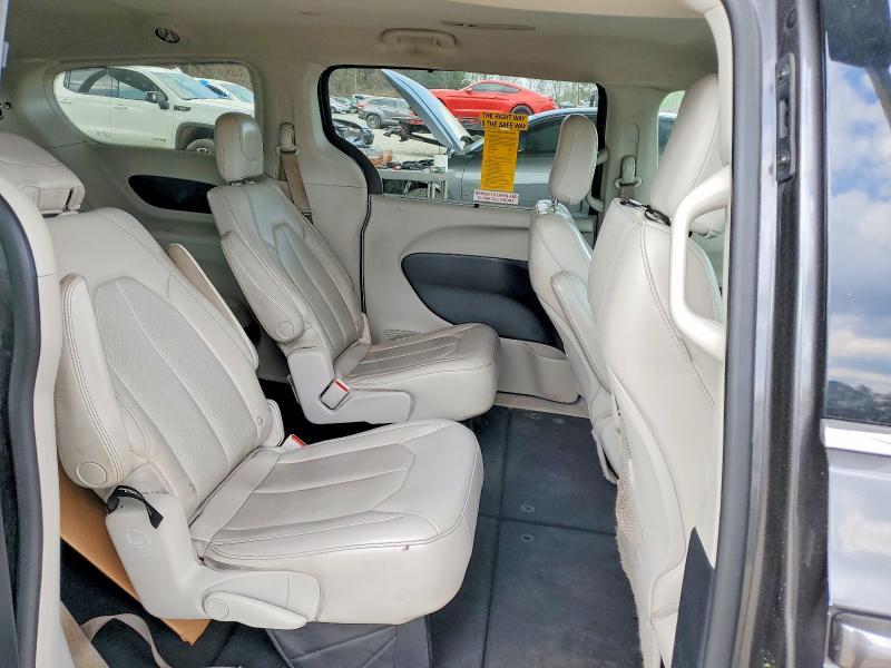 2021 Chrysler Voyager lxi