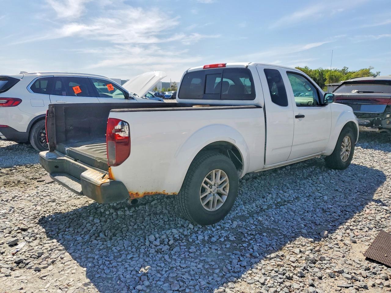 2016 Nissan Frontier SV