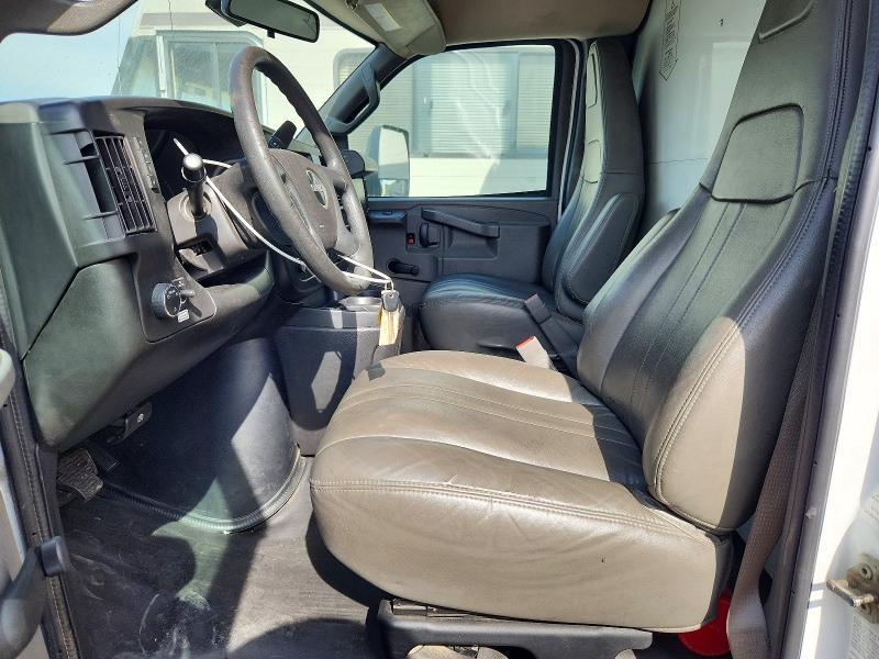 2020 GMC Savana BOX Truck