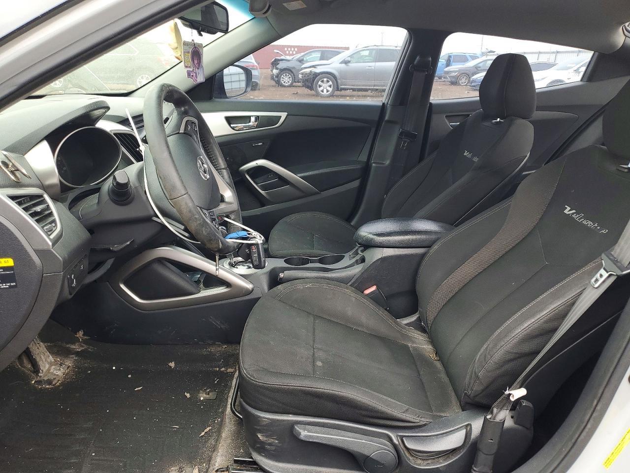 2013 Hyundai Veloster re mix