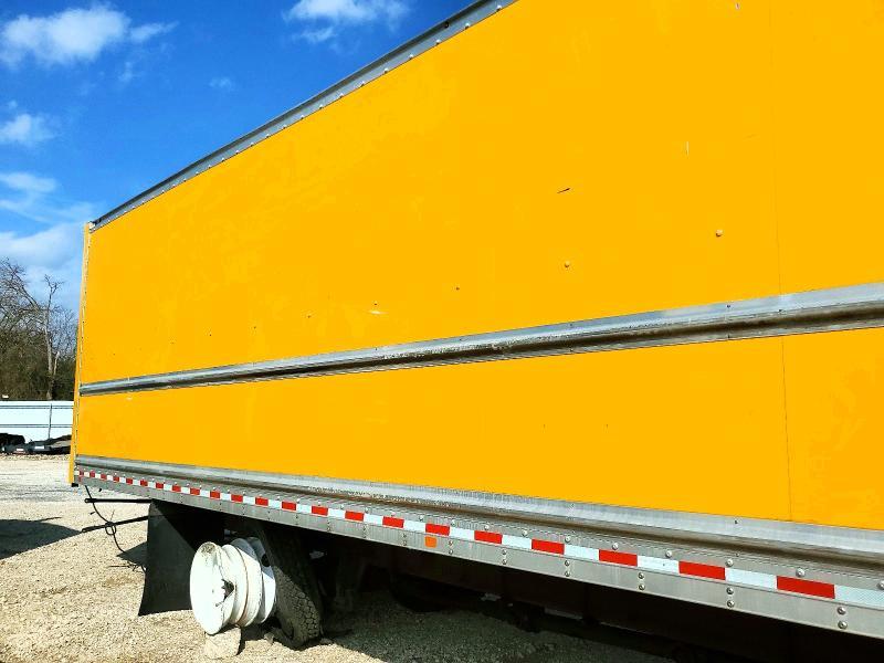 2023 International MV607 BOX Truck