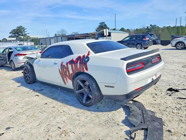 2018 Dodge Challenger r