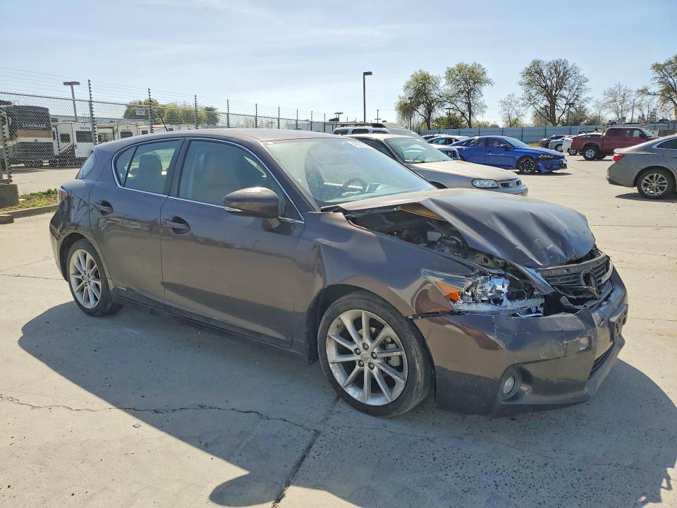 2013 Lexus Ct 200h Base