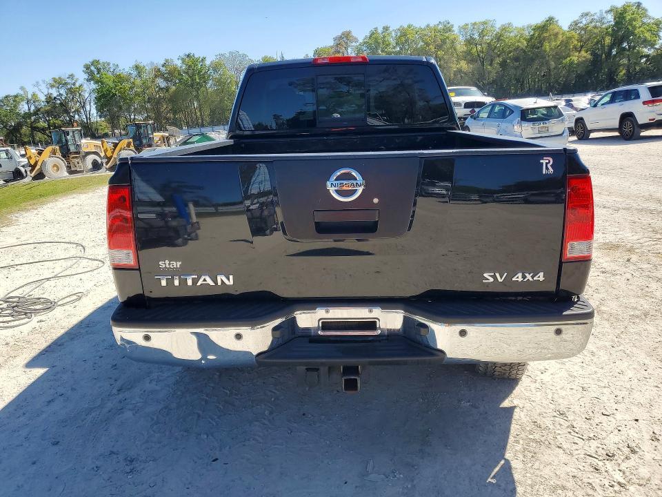 2012 Nissan Titan SV