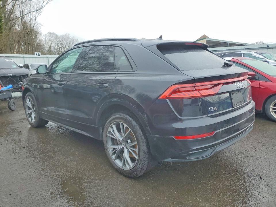 2021 Audi Q8 Premium