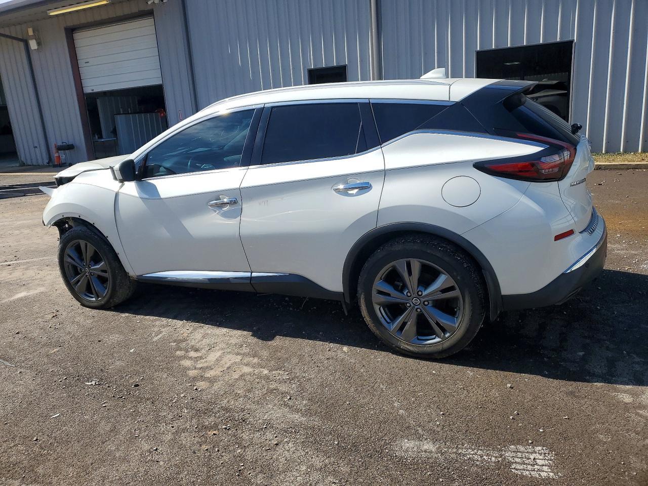 2019 Nissan Murano s