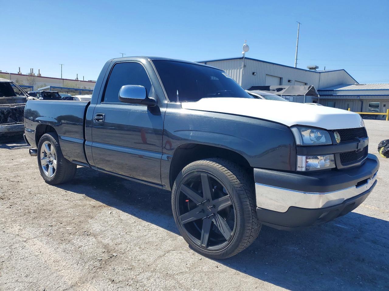 2004 Chevrolet Silverado C1500