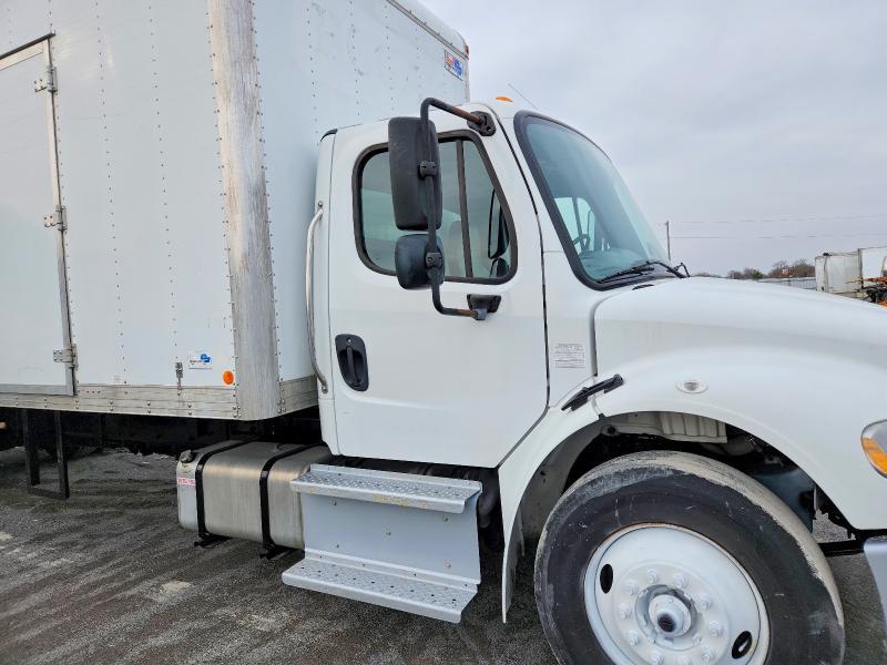 2016 Freightliner Business Class M2 BOX Truck