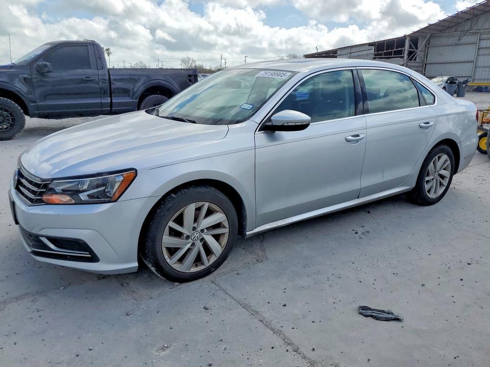 2018 Volkswagen Passat se