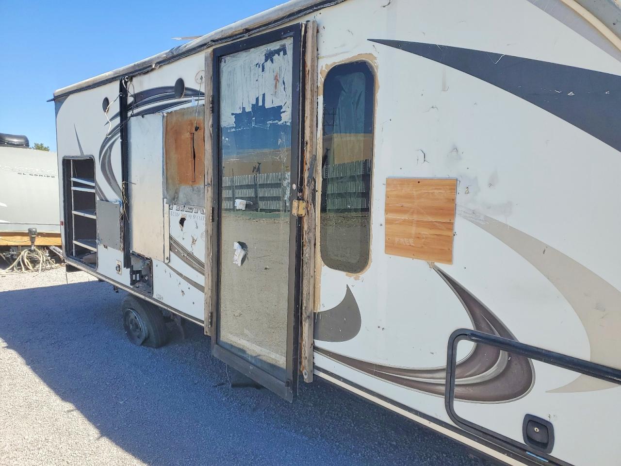 2014 Keystone Premier Camper