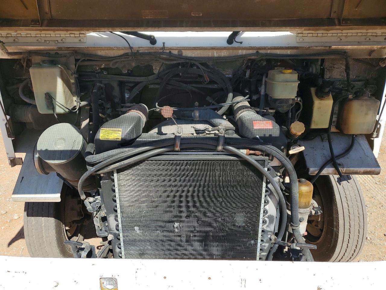 1999 Freightliner MT45 Chassis Delivery Truck