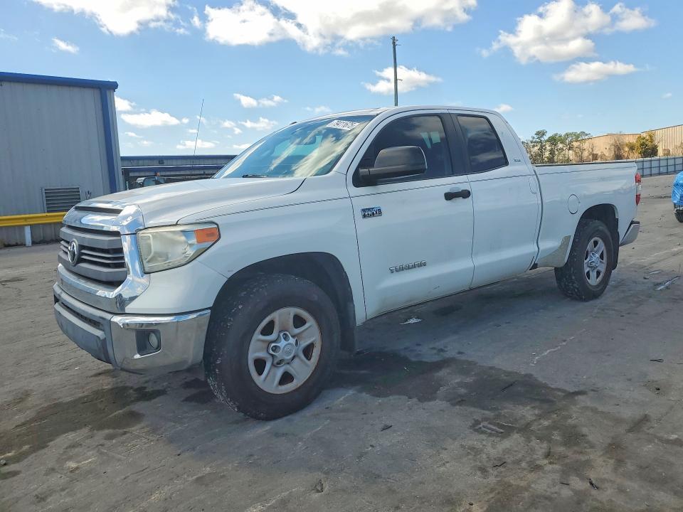 2015 Toyota Tundra SR5