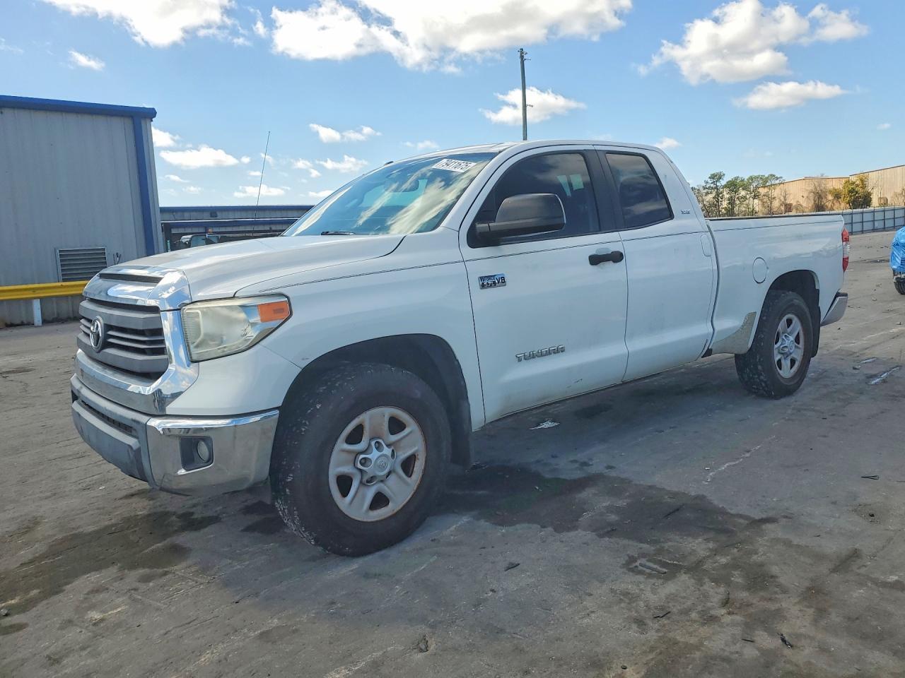 2015 Toyota Tundra SR5