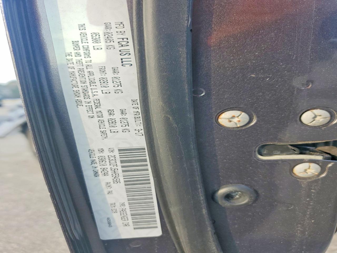 2017 Dodge Challenger r