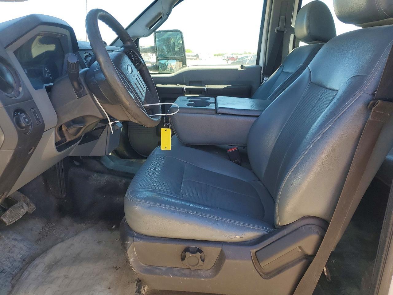 2015 Ford F450 Super Duty Flatbed Truck