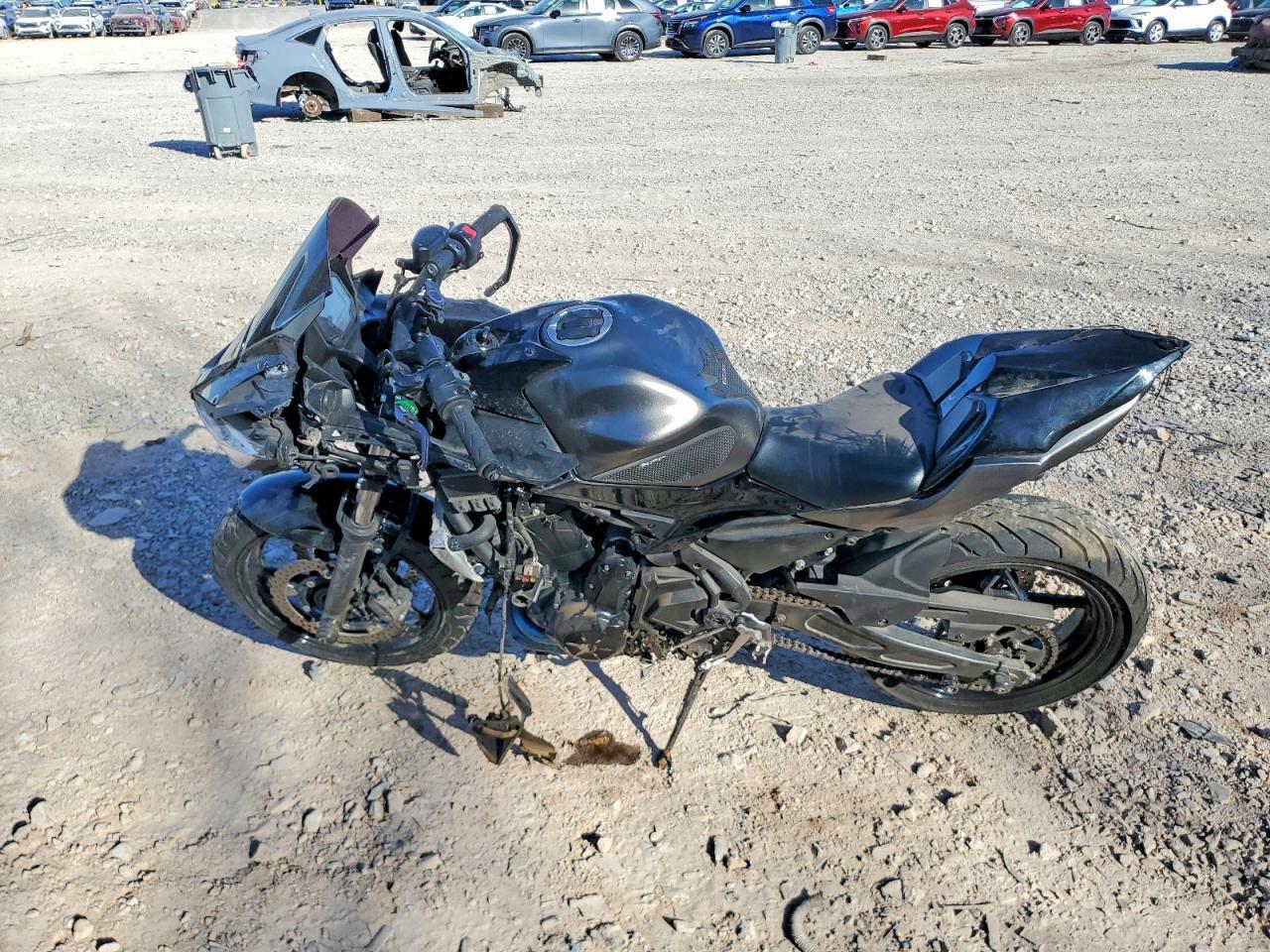 2023 Kawasaki EX650 R