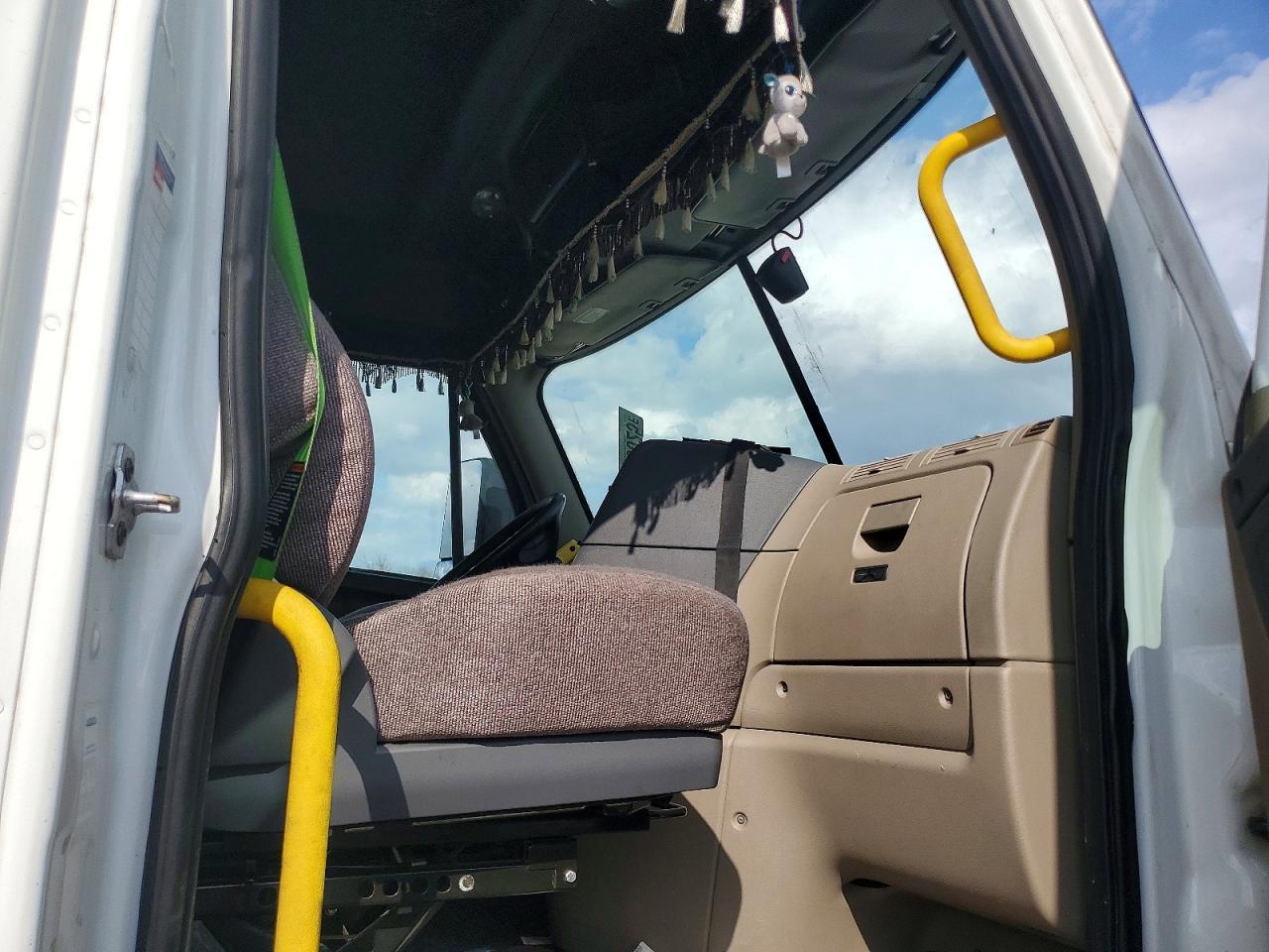 2017 Freigliner 2017 Freightliner Cascadia 1-Semi Truck