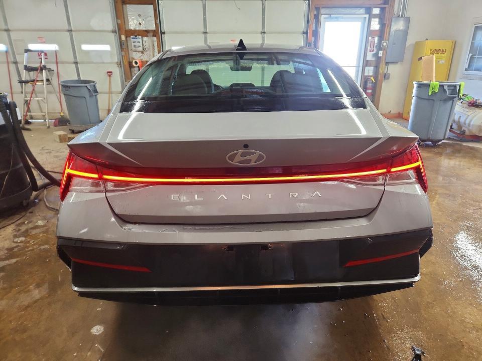 2025 Hyundai Elantra sel