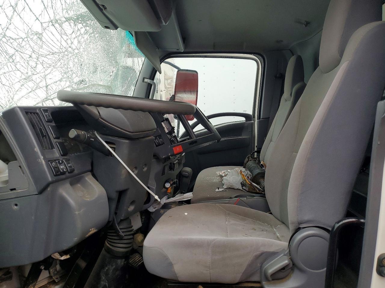 2021 Isuzu NPR HD BOX Truck