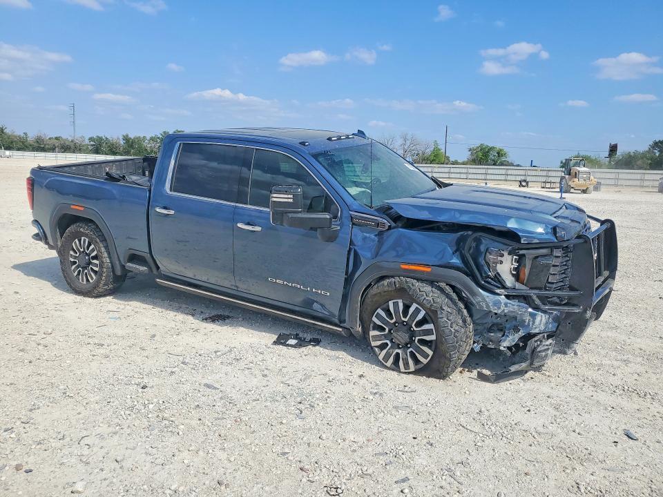 2025 GMC Denali