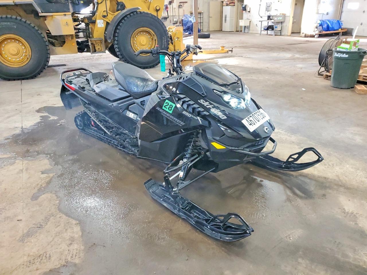 2023 Skidoo Renegade Adrenaline